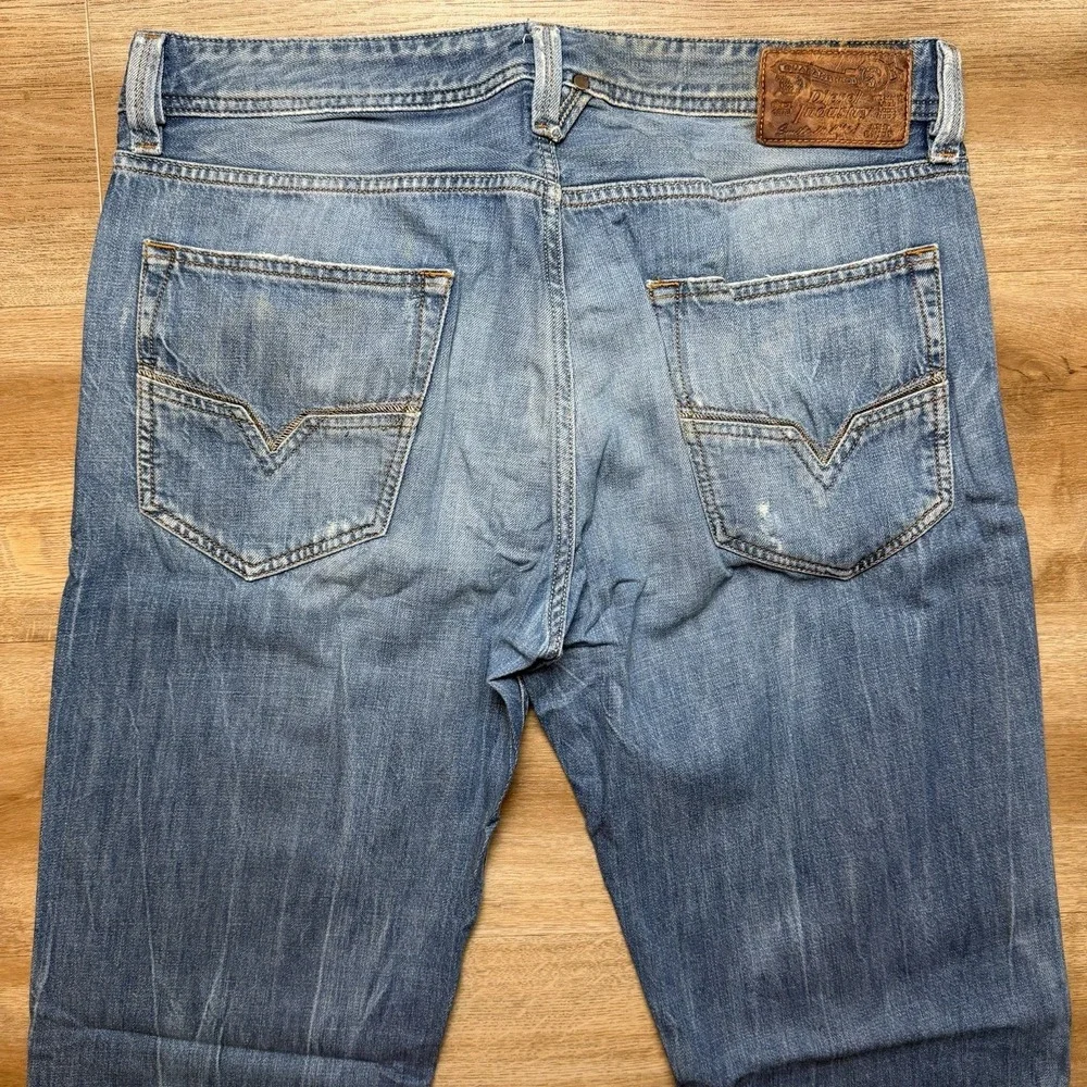 Diesel Larkee-T Jeans Men 33x34 Blue Regular Tapered Distressed‎ Denim 008V1